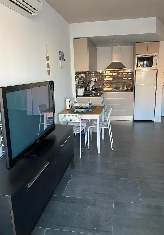 Precioso Apartamento La Carihuela Torremolinos İspanya